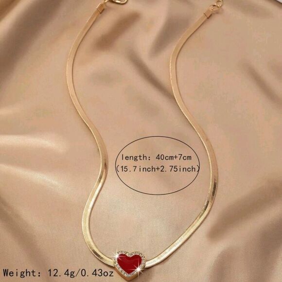 A Snakeskin Chain Heart Set With Rhinestones Oil Drop Pendant - Picture 5 of 6